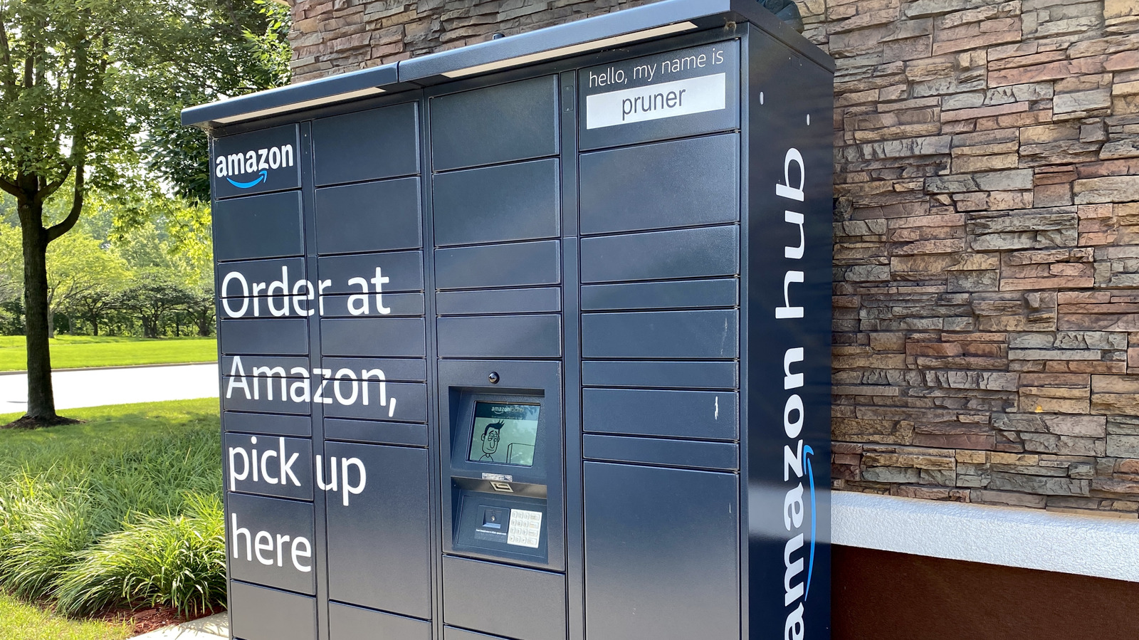 Amazon Locker: How It Works and Who Can Use It