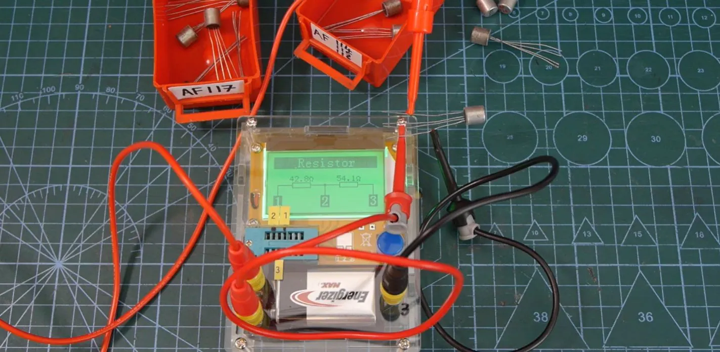 Kerusakan Transistor AF114 Vintaj Disebabkan Pertumbuhan Misai